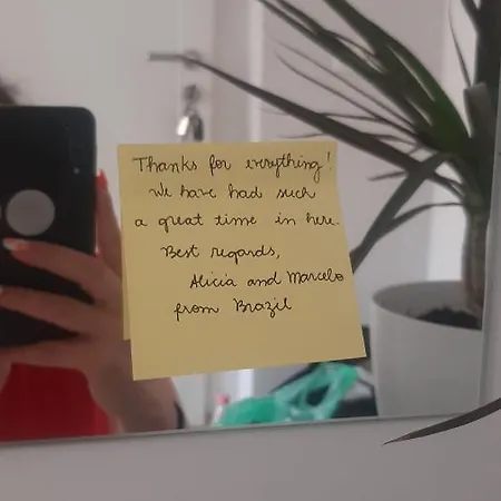 Comfy Apartment- Sunny Balcony Τίρανα