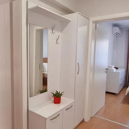 Apartament Comfy Apartment- Sunny Balcony