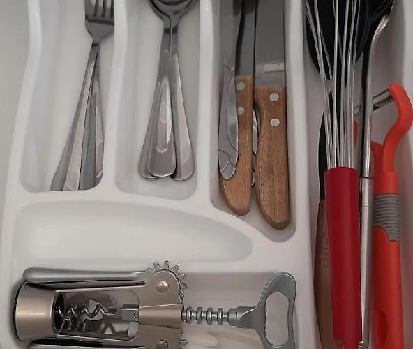 Comfy Apartment- Sunny Balcony Apartman Tirana